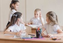 Фото - В Госдуме объяснили, почему в 2022 году не выплатят по 10 000 рублей детям к школе