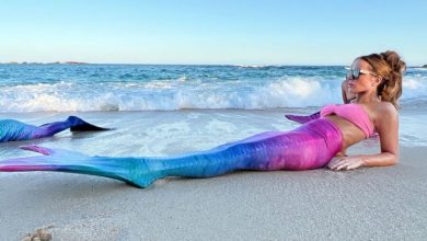 Фото - Кейт Бекинсейл снялась в образе русалки на берегу моря