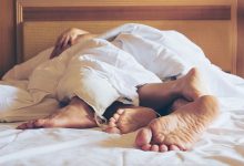 Фото - Психолог объяснила, почему полезно спать без одежды